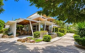 Field-D House